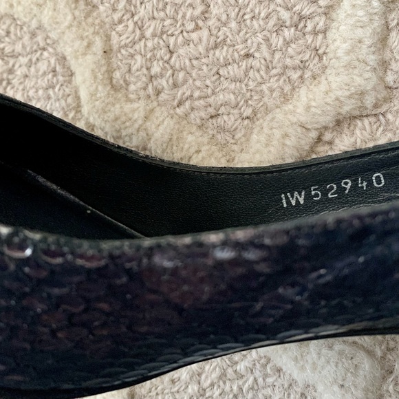 STUART WEITZMAN metallic silver gray snakeskin stiletto heels pumps Women’s 7.5 - Picture 9 of 9